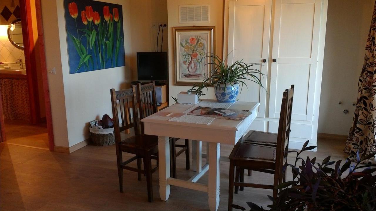 Magiche Langhe Bed and Breakfast Paroldo Εξωτερικό φωτογραφία